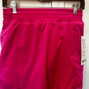 Lululemon Hotty Hot High Rise Skirt Size 6 Sonic Pink SNCP NEW